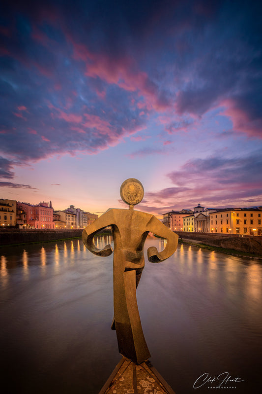 The Common Man Sculpture - Florence Italy